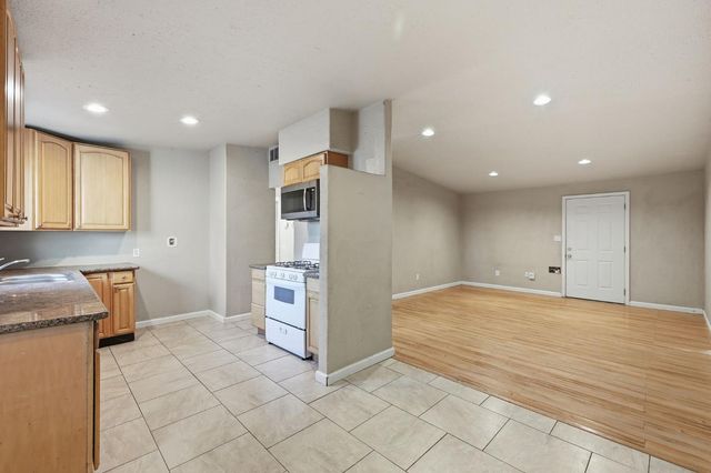 6457 Channing Dr, North Highlands, CA 95660