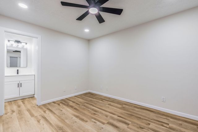 4829 Platinum Loop NE, Albuquerque, NM 87124