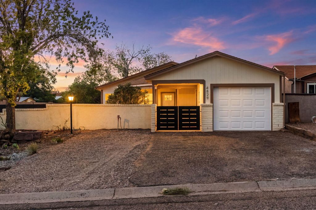 4829 Platinum Loop NE, Albuquerque, NM 87124