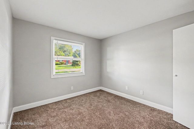 5306 Regent Way, Louisville, KY 40218