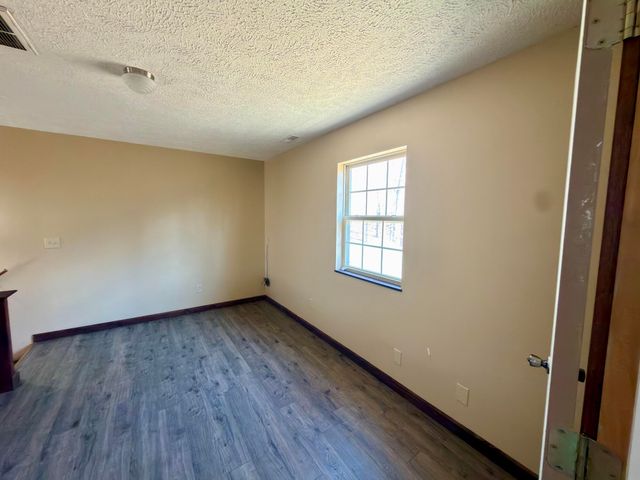 1790 County Rd A-435, Ava, MO 65608