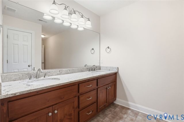 10326 Gould Hill Rd, Hanover, VA 23069