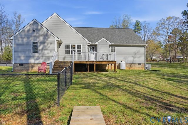 10326 Gould Hill Rd, Hanover, VA 23069