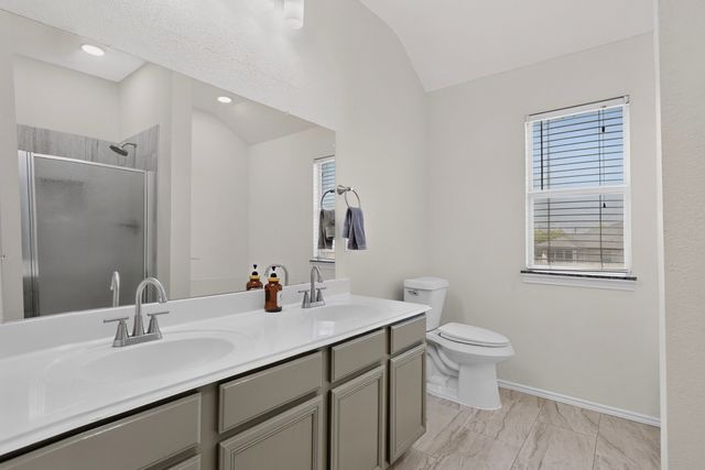 816 Lone Pine Drive, Little Elm, TX 75068