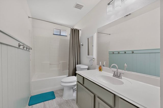 816 Lone Pine Drive, Little Elm, TX 75068