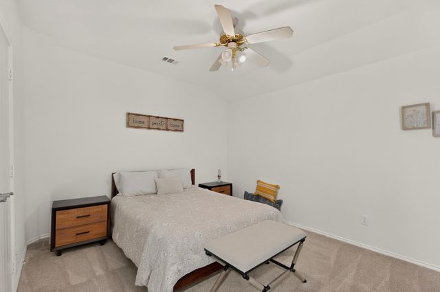 816 Lone Pine Drive, Little Elm, TX 75068