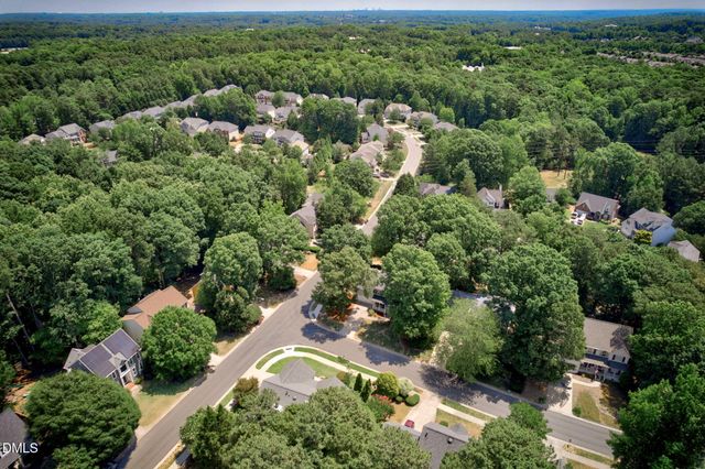 2411 Fordcrest Drive, Apex, NC 27502