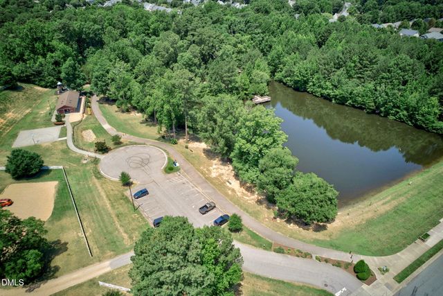 2411 Fordcrest Drive, Apex, NC 27502
