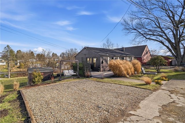 341 Sycamore Street, Findlay Twp, PA 15126