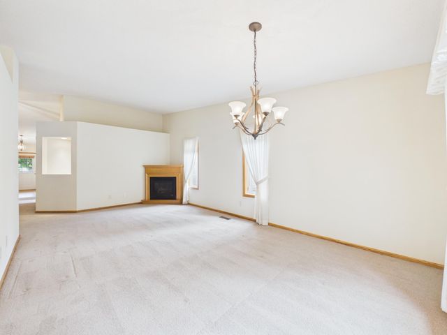 920 Evergreen Court, Vadnais Heights, MN 55127