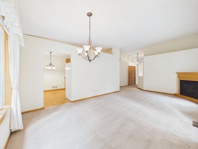 920 Evergreen Court, Vadnais Heights, MN 55127