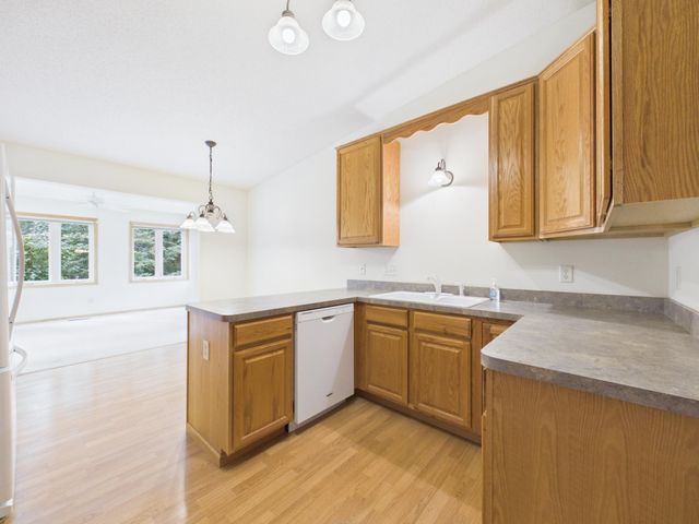920 Evergreen Court, Vadnais Heights, MN 55127