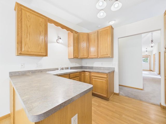 920 Evergreen Court, Vadnais Heights, MN 55127