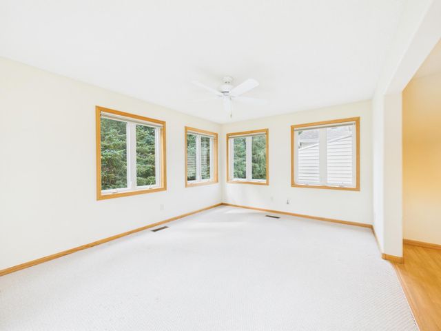 920 Evergreen Court, Vadnais Heights, MN 55127