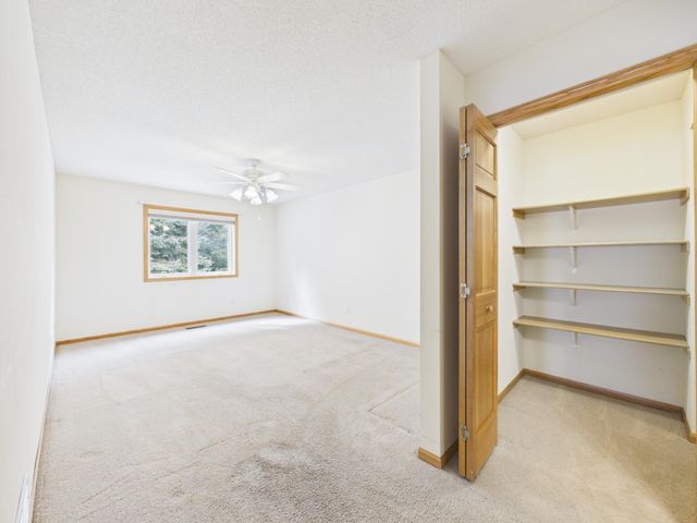 920 Evergreen Court, Vadnais Heights, MN 55127