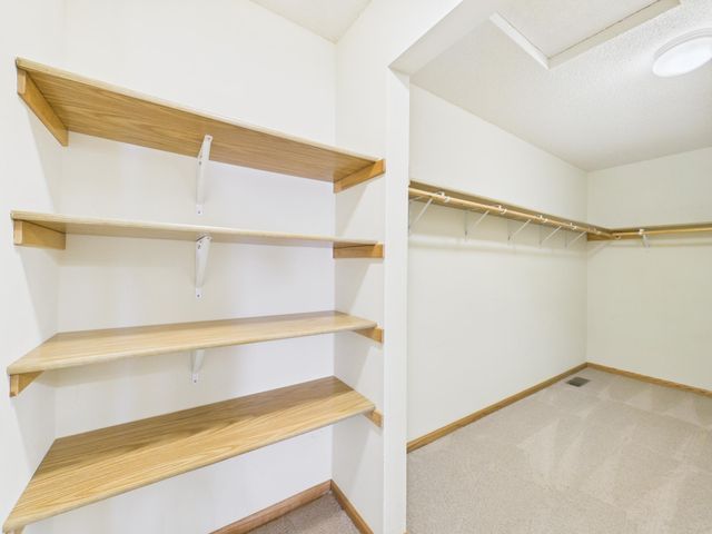 920 Evergreen Court, Vadnais Heights, MN 55127