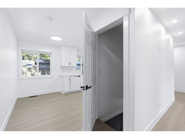 14035 Se HARRISON St, Portland, OR 97233