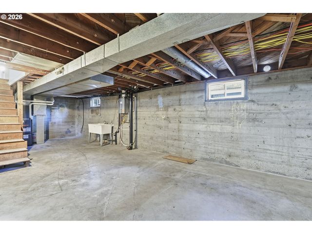 14035 Se HARRISON St, Portland, OR 97233