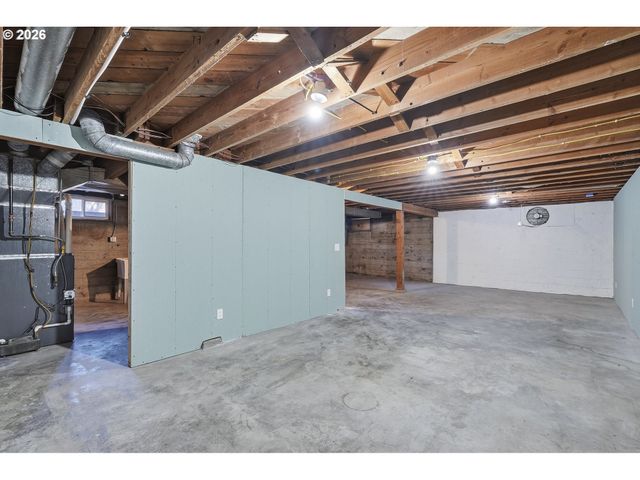 14035 Se HARRISON St, Portland, OR 97233