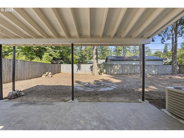 14035 Se HARRISON St, Portland, OR 97233