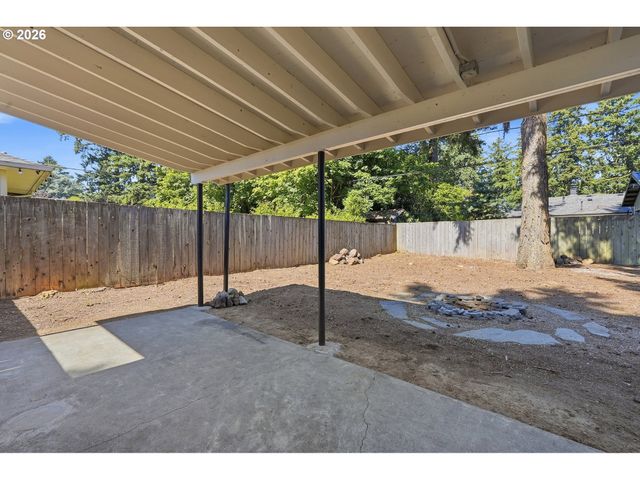 14035 Se HARRISON St, Portland, OR 97233