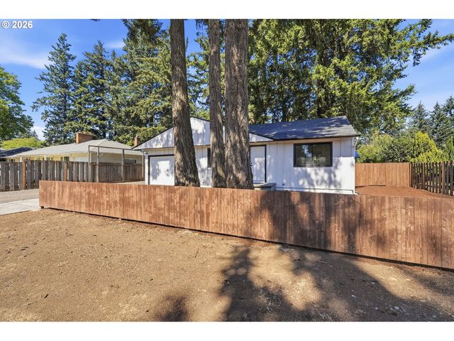 14035 Se HARRISON St, Portland, OR 97233