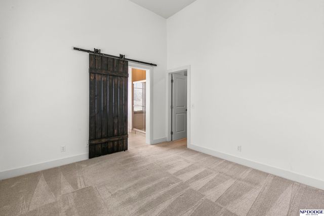 819 S 31 Street, Omaha, NE 68105