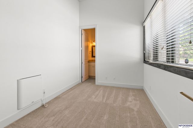 819 S 31 Street, Omaha, NE 68105