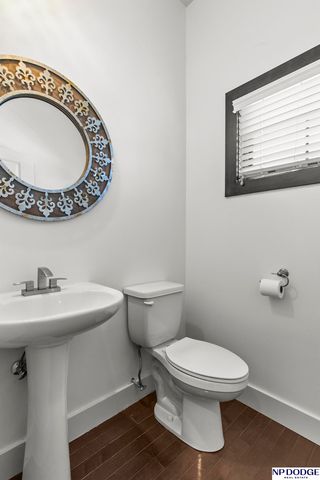 819 S 31 Street, Omaha, NE 68105