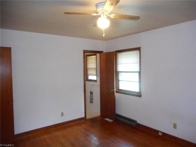 7962 Sylvan Road, Liberty, NC 27298