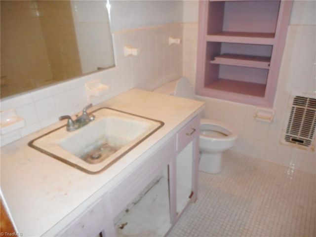 7962 Sylvan Road, Liberty, NC 27298