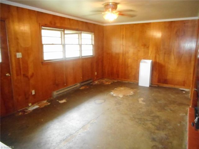 7962 Sylvan Road, Liberty, NC 27298