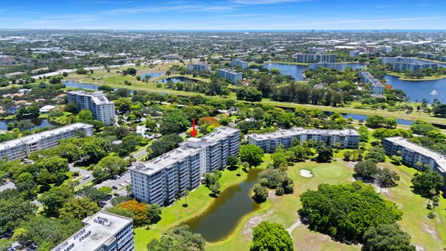 3510 Oaks Way 406, Pompano Beach, FL 33069