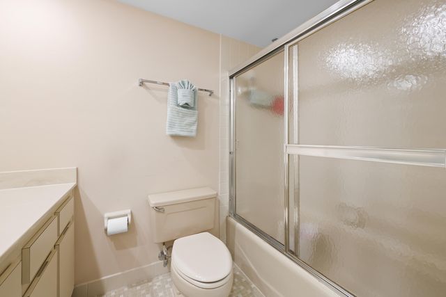 3510 Oaks Way 406, Pompano Beach, FL 33069