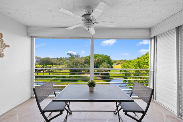 3510 Oaks Way 406, Pompano Beach, FL 33069