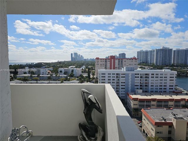 2049 S Ocean Dr PH1, Hallandale Beach, FL 33009