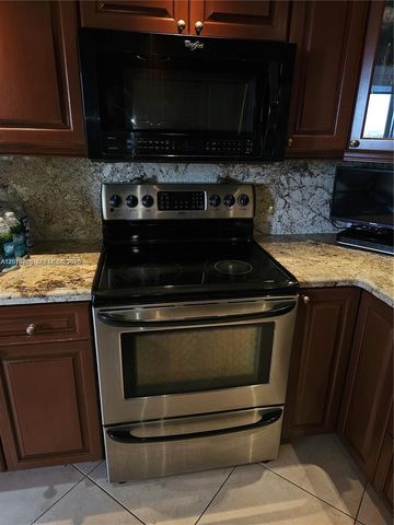 2049 S Ocean Dr PH1, Hallandale Beach, FL 33009
