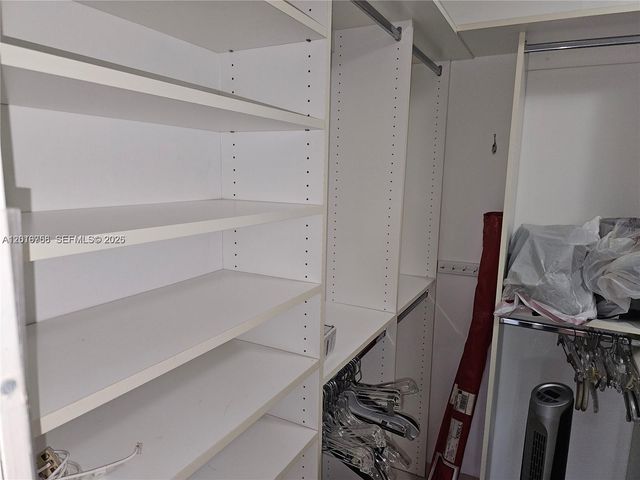 2049 S Ocean Dr PH1, Hallandale Beach, FL 33009