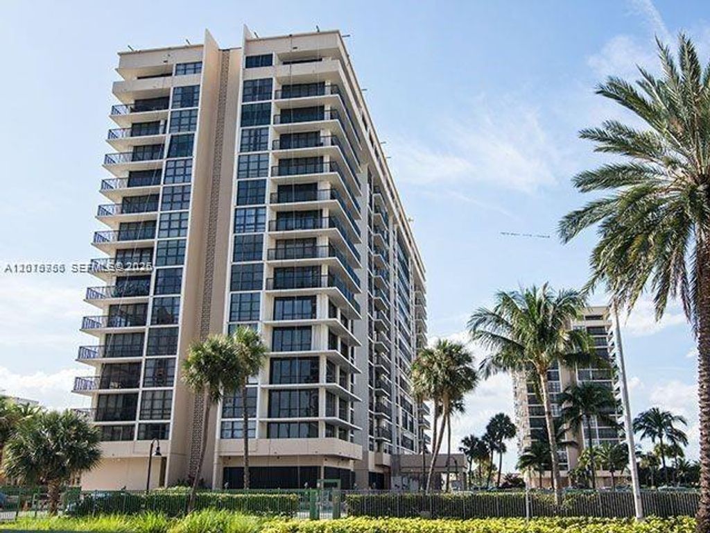2049 S Ocean Dr PH1, Hallandale Beach, FL 33009