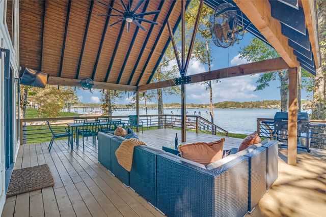 111 Barker Creek, Scroggins, TX 75480