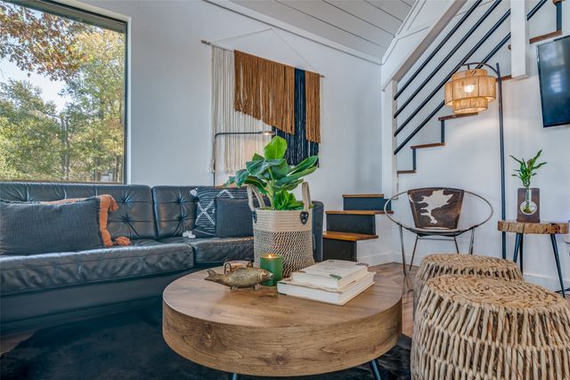 111 Barker Creek, Scroggins, TX 75480