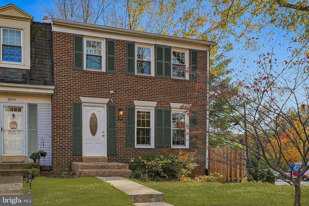 2839 KNOLLSIDE LN, Vienna, VA 22180