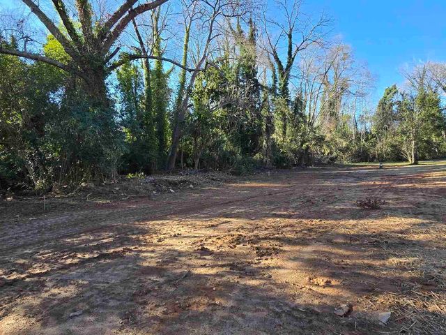 220 Caulder Circle, Spartanburg, SC 29306
