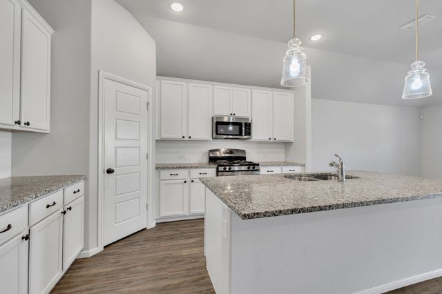 7161 Red Twig Trail, Venus, TX 76084