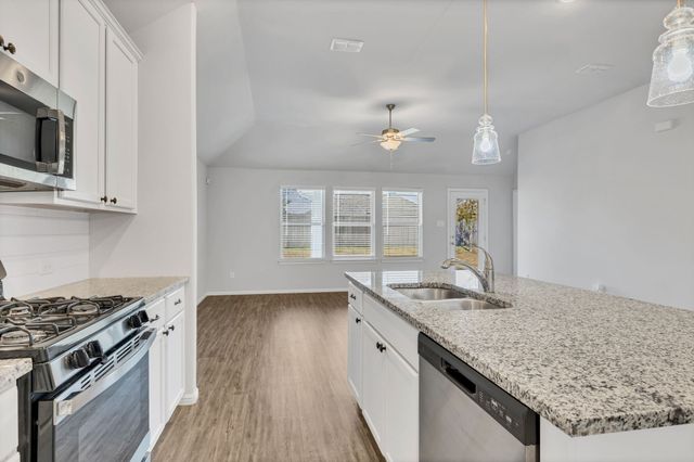 7161 Red Twig Trail, Venus, TX 76084