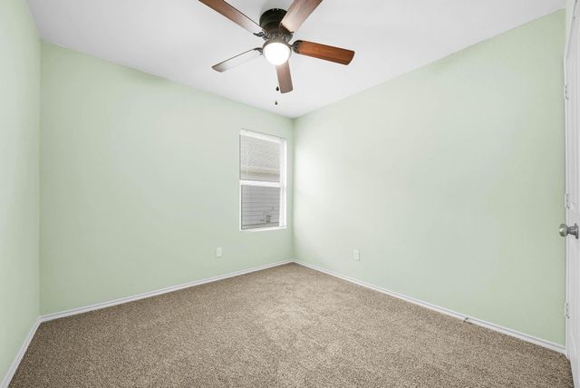 110 Oakwood Court, Huntsville, TX 77320