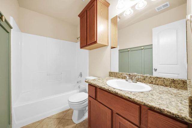110 Oakwood Court, Huntsville, TX 77320