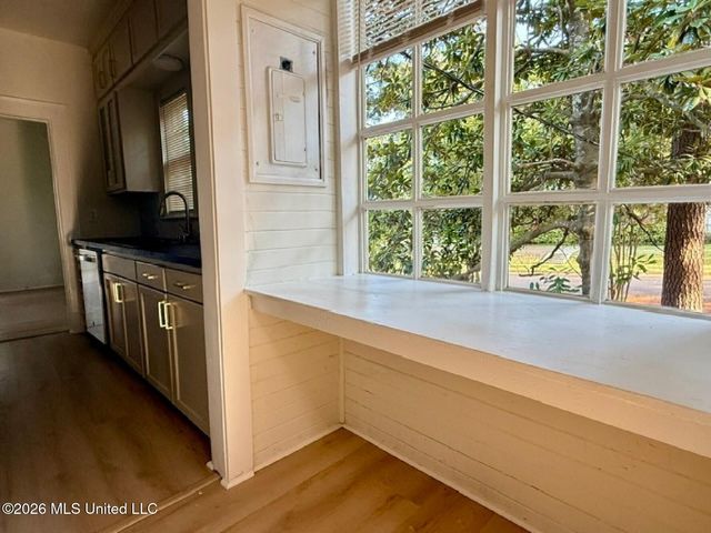 1605 Peachtree Street, Jackson, MS 39202