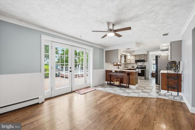 2515 HILLCREST RD, Quakertown, PA 18951