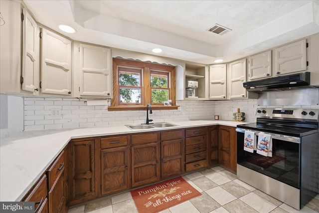 2515 HILLCREST RD, Quakertown, PA 18951